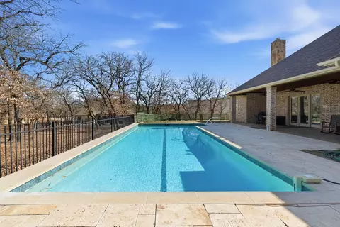 712 S Sugartree Dr, Lipan, TX 76462
