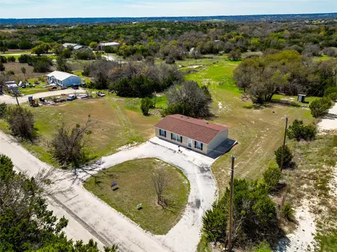 3233 Deer Path Ln #1, Weatherford, TX 76085