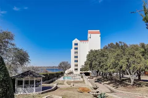 2103 Reflection Bay Dr, Arlington, TX 76013