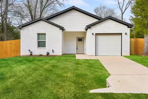 102 Buffalo Springs Rd, Mabank, TX 75156