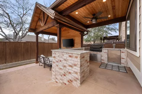 6713 Matador Ranch Rd, North Richland Hills, TX 76182