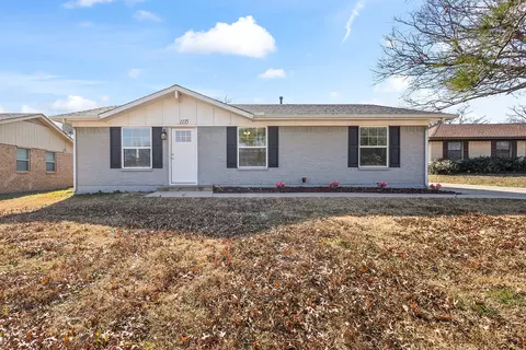1135 Reed Cir, Howe, TX 75459