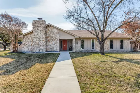 201 Hillview Dr, Hurst, TX 76054