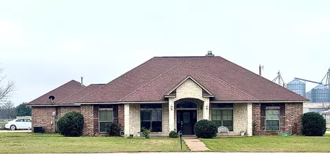 201 S Pearl St, Mart, TX 76664