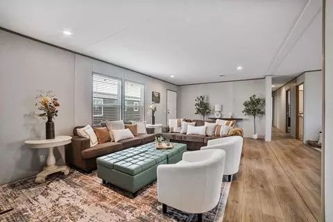 279 Cumberland Trl, Runaway Bay, TX 76426