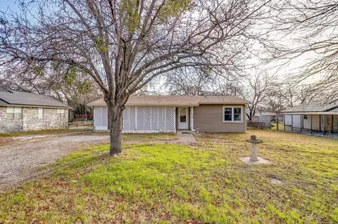 116 Westline Rd, Azle, TX 76020