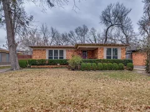 10422 Lake Gardens Dr, Dallas, TX 75218