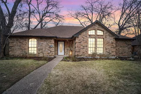 3801 Andrea Ln, Rowlett, TX 75088