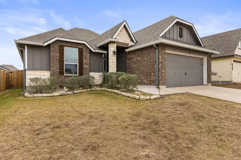 10237 Omni Dr, Waco, TX 76708