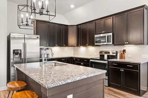 Kitchen - 10237 Omni Dr, Waco, TX 76708 photo 6 of 7