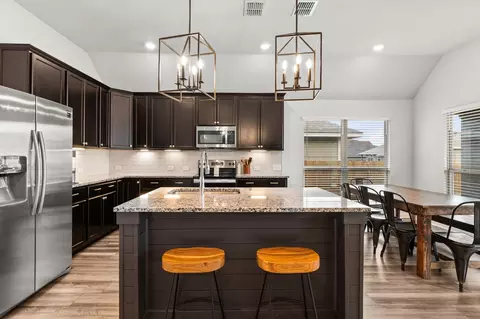 Kitchen - 10237 Omni Dr, Waco, TX 76708 photo 1 of 7