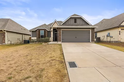Exterior - 10237 Omni Dr, Waco, TX 76708 photo 2 of 8