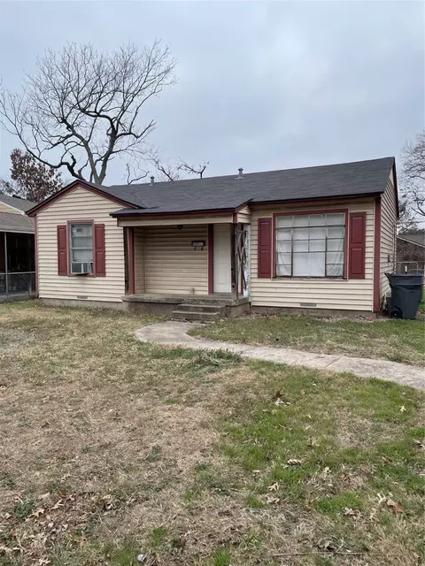 10911 Barbarosa Dr, Dallas, TX 75228