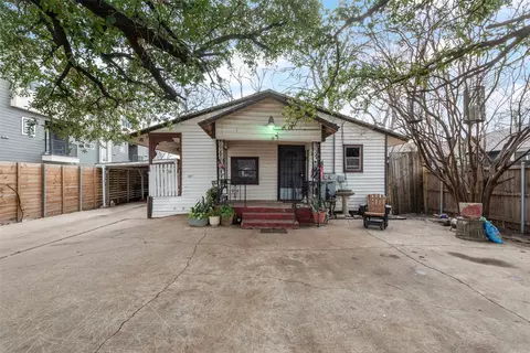 610 W 12th St, Dallas, TX 75208