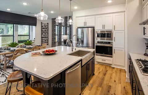 Kitchen - 1652 Cornwall Ave, Haslet, TX 76052 photo 3 of 4