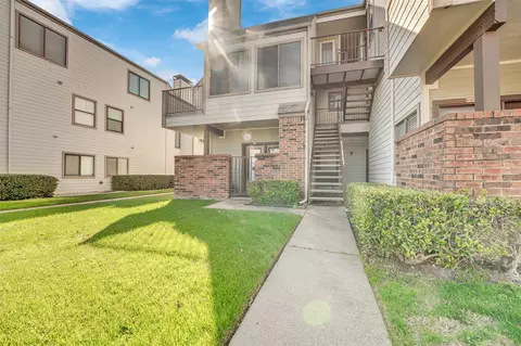 3121 Sondra Dr #205, Fort Worth, TX 76107