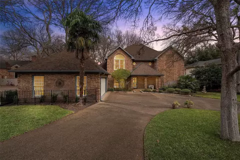 2113 Highland Dr, Salado, TX 76571