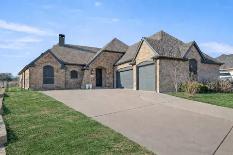 3112 Preston Club Dr, Sherman, TX 75092