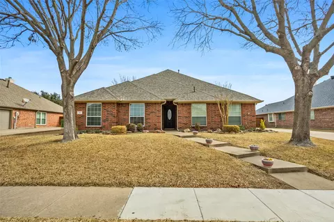 313 Cave River Dr, Murphy, TX 75094
