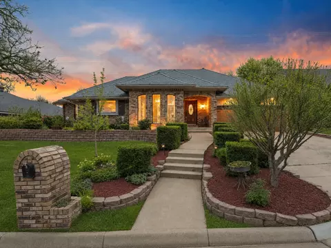 6606 Canalview Dr, Arlington, TX 76016