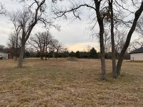 90 Frank Wood Rd, Sherman, TX 75092