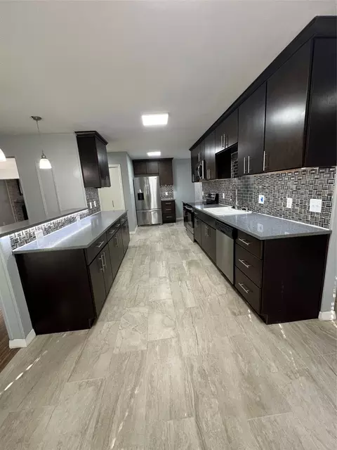 2944 King Cole Dr, Dallas, TX 75216