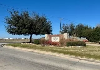 1213 Southern Oaks Ct, Fort Worth, TX 76028