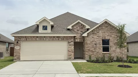 1913 Preakness Dr, Granbury, TX 76049