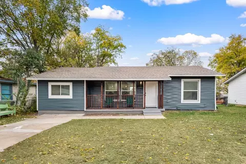 615 Circle Dr, Arlington, TX 76010