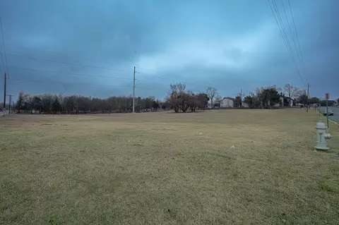 5220 Duck Creek Dr, Garland, TX 75043