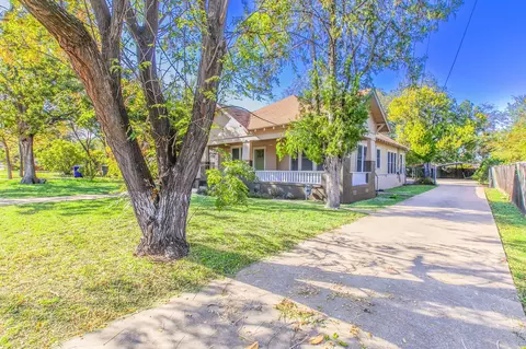 Exterior - 609 Herring Ave, Waco, TX 76708 photo 2 of 4