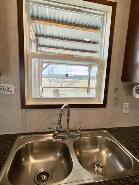752 Memory Ln, Evant, TX 76525 photo 16