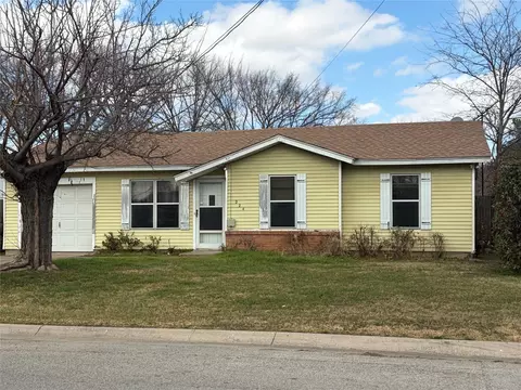 224 Kay Ln, Saginaw, TX 76179