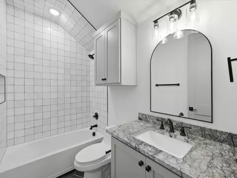 Bath - 313 Dylan Way, Midlothian, TX 76065 photo 6 of 6