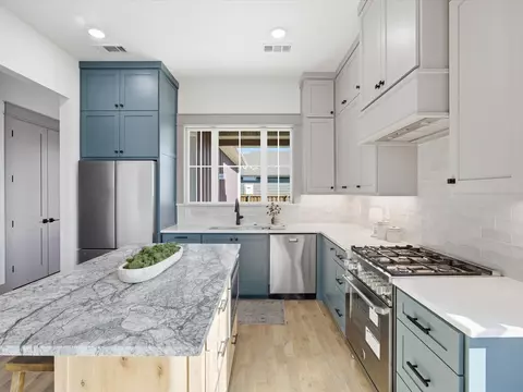 Kitchen - 313 Dylan Way, Midlothian, TX 76065 photo 1 of 3