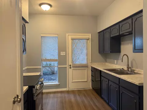 4320 Bellaire Dr S #102W, Fort Worth, TX 76109