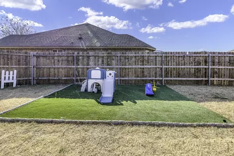9142 Parkview Cir, Tolar, TX 76476 photo 6