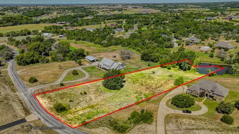 393 Canyon Creek Cir, Weatherford, TX 76087