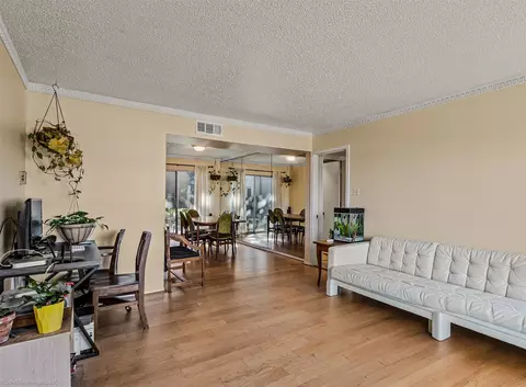 7910 Northaven Rd #B, Dallas, TX 75230