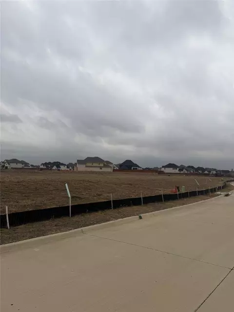 831 Paris Dr, Prosper, TX 75078