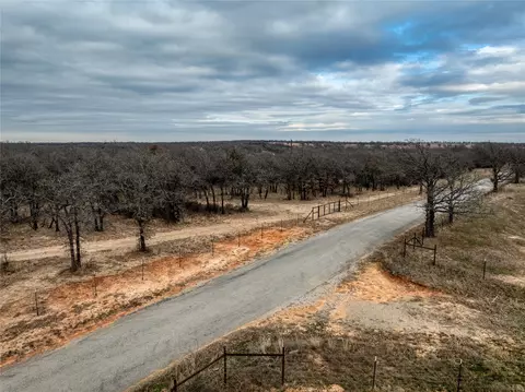000 Turpin Lake Rd, Poolville, TX 76487