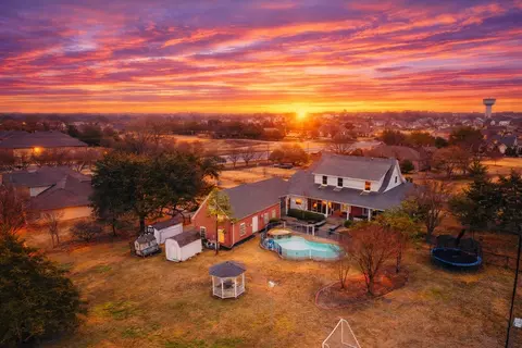405 Chippendale Dr, Heath, TX 75032