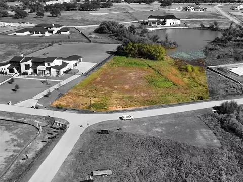 1201 Pitner Ct, Bartonville, TX 76226