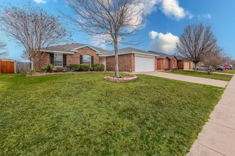 3433 Charing Cross Rd, Midlothian, TX 76065