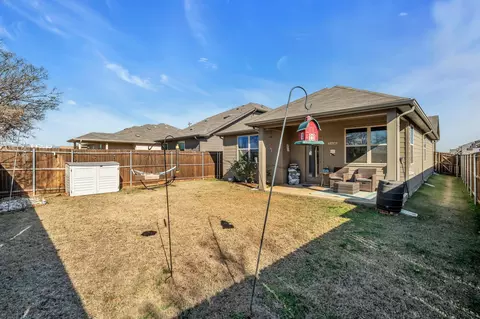 912 Crockett St, Aubrey, TX 76227