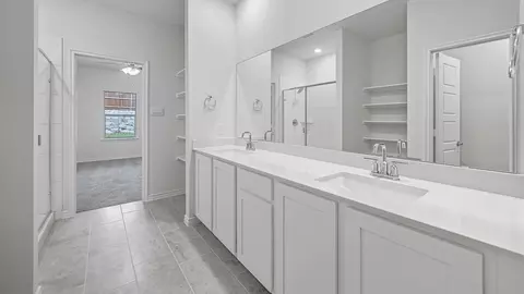 10424 Crusoe St, Aubrey, TX 76227