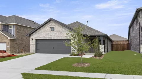 1734 Coachman Dr, Forney, TX 75126