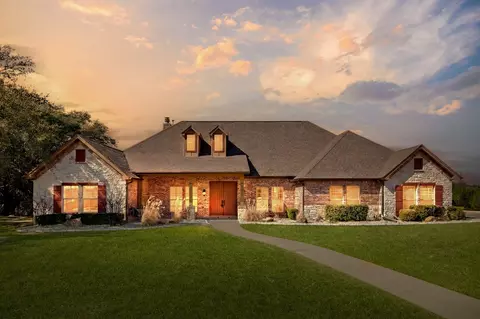 3506 Grand Harbor Ct, Granbury, TX 76049