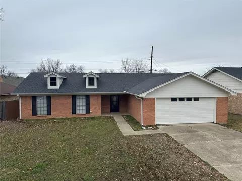 1020 Lincoln Dr, Sulphur Springs, TX 75482