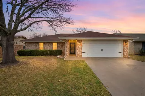 2120 Real Dr, Waco, TX 76712